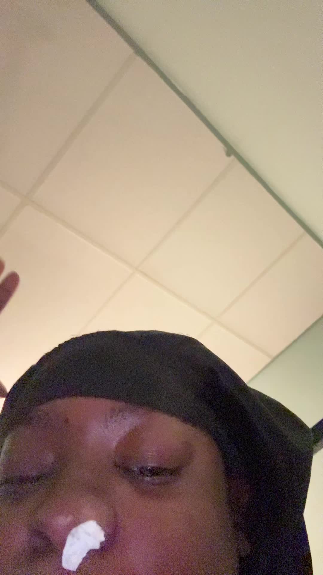 @✨N