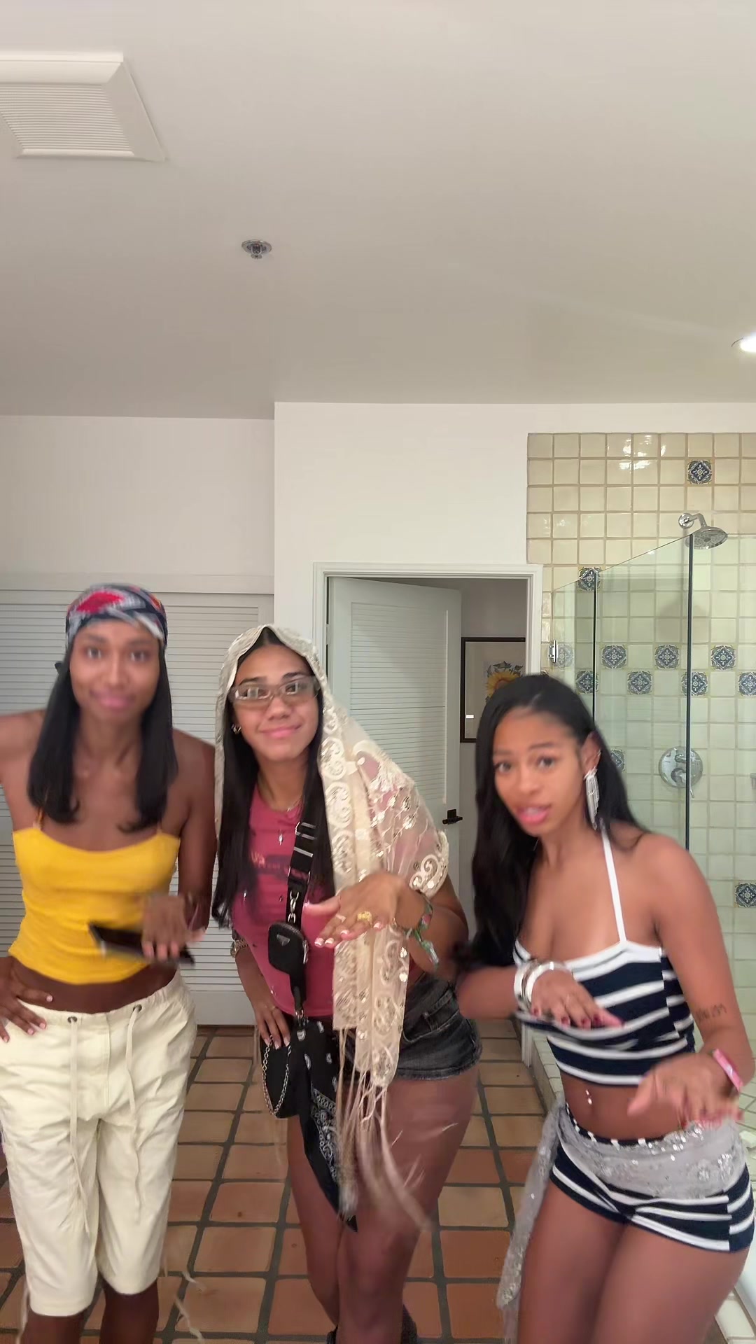 @Aniya🎀