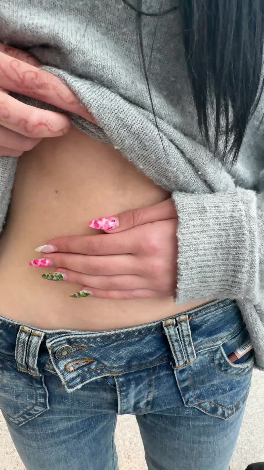 @๐ฉ
