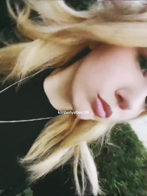 @𝒦.