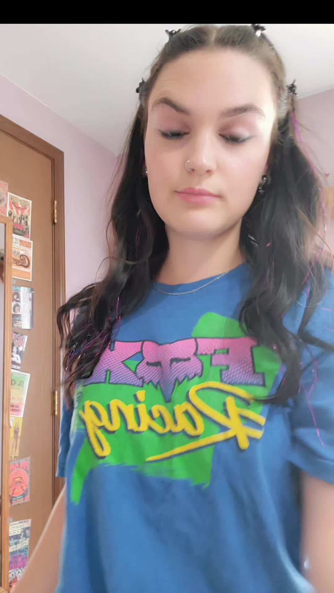 @Holly🦋🤟