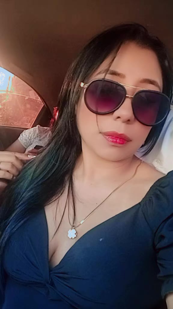 @Issa Vega