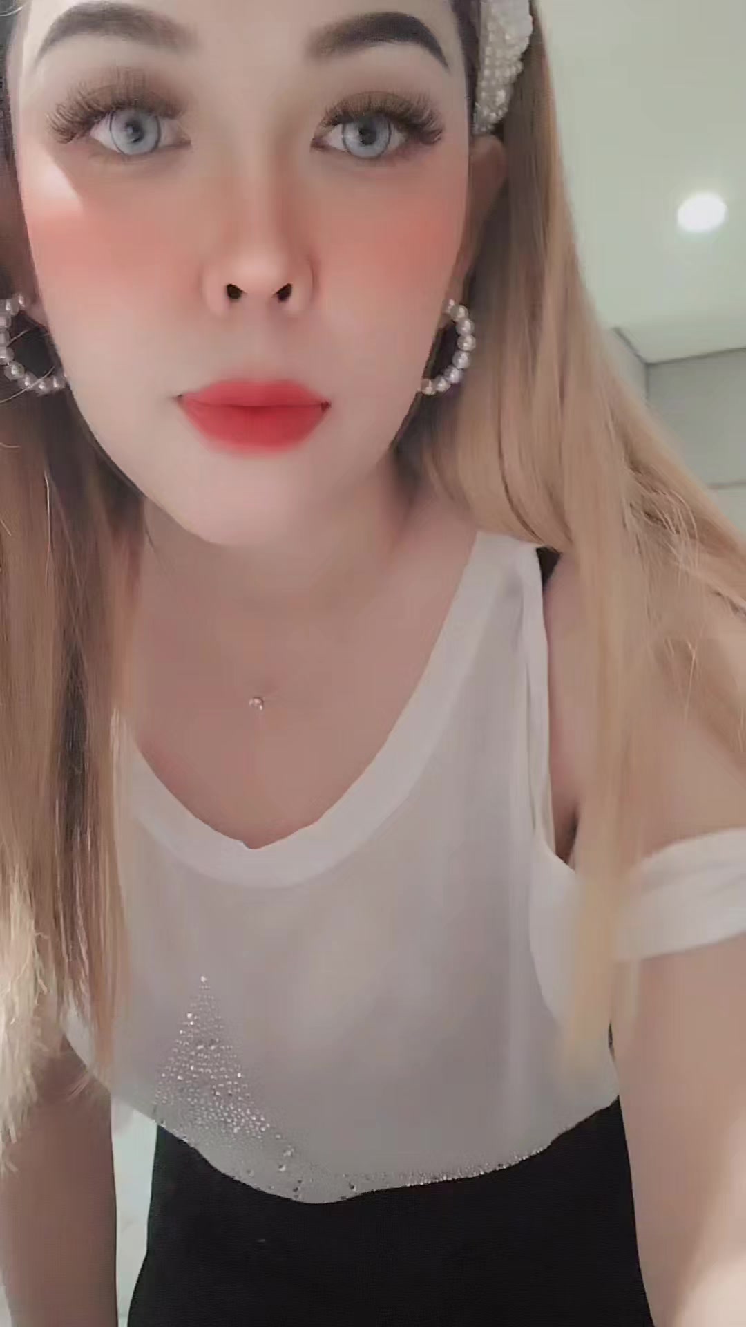 @incess Ayumi