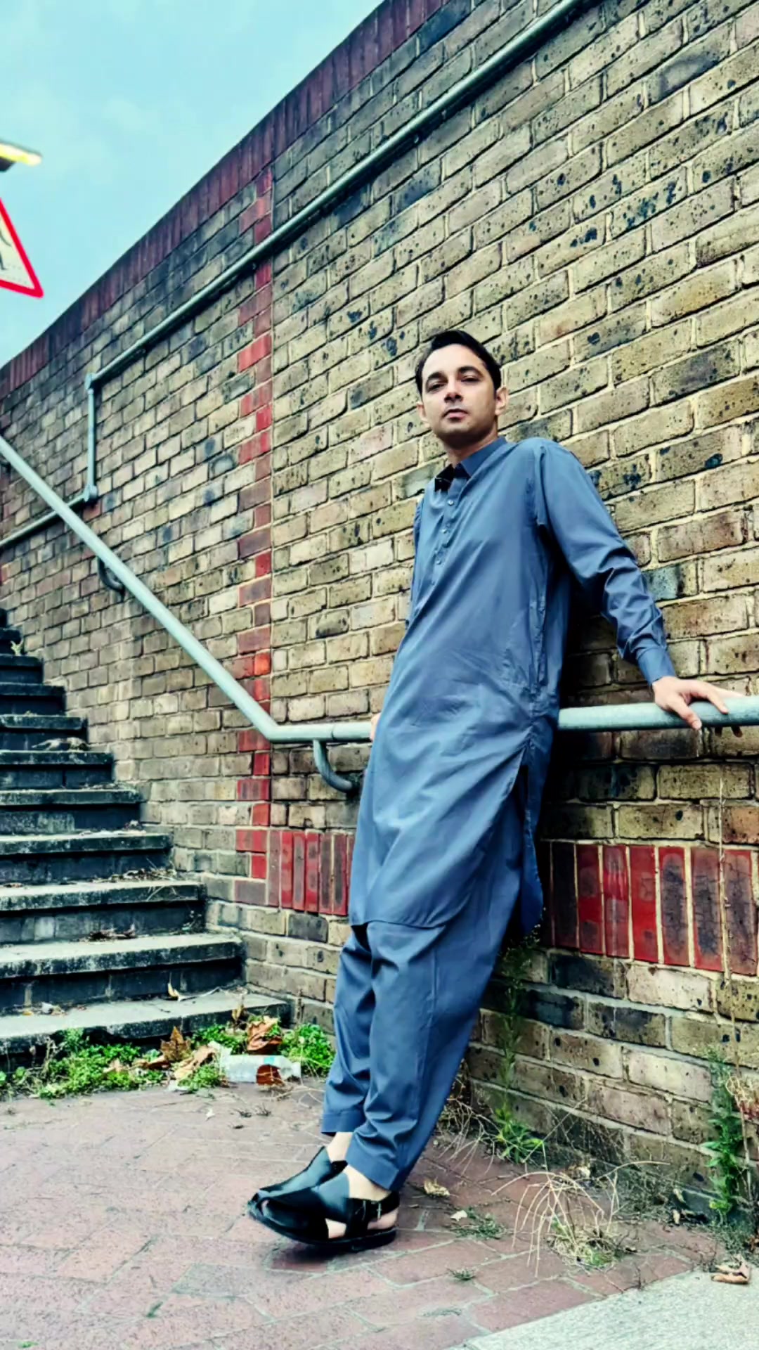 @Aneeq Khan
