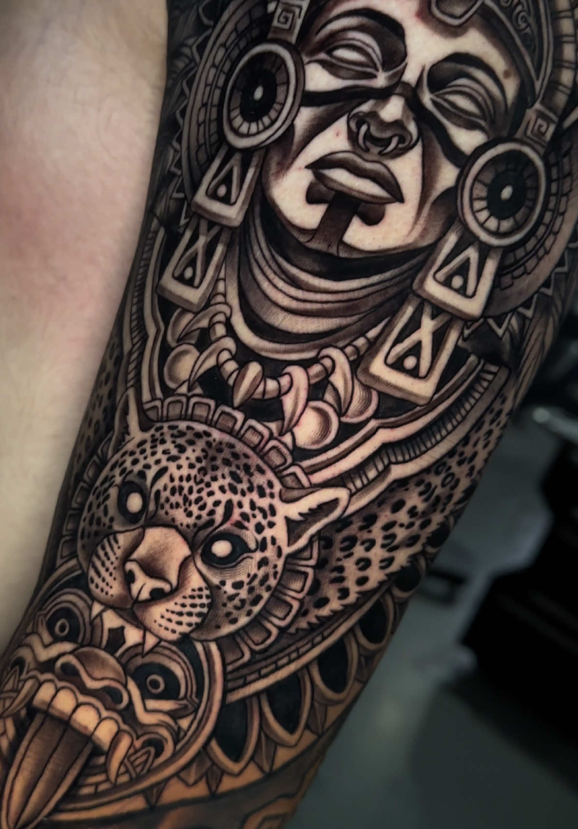 @Cam tattooist