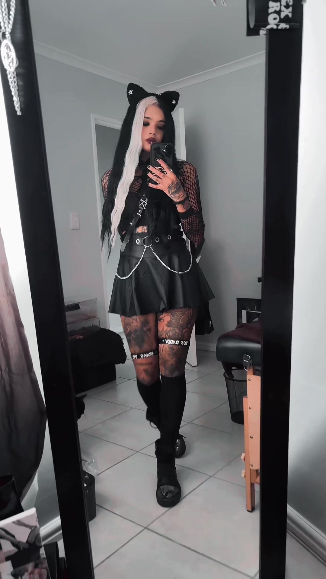 @__SatansNiece__