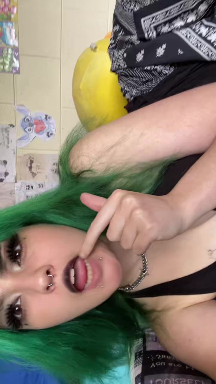 @Bunny 🖤