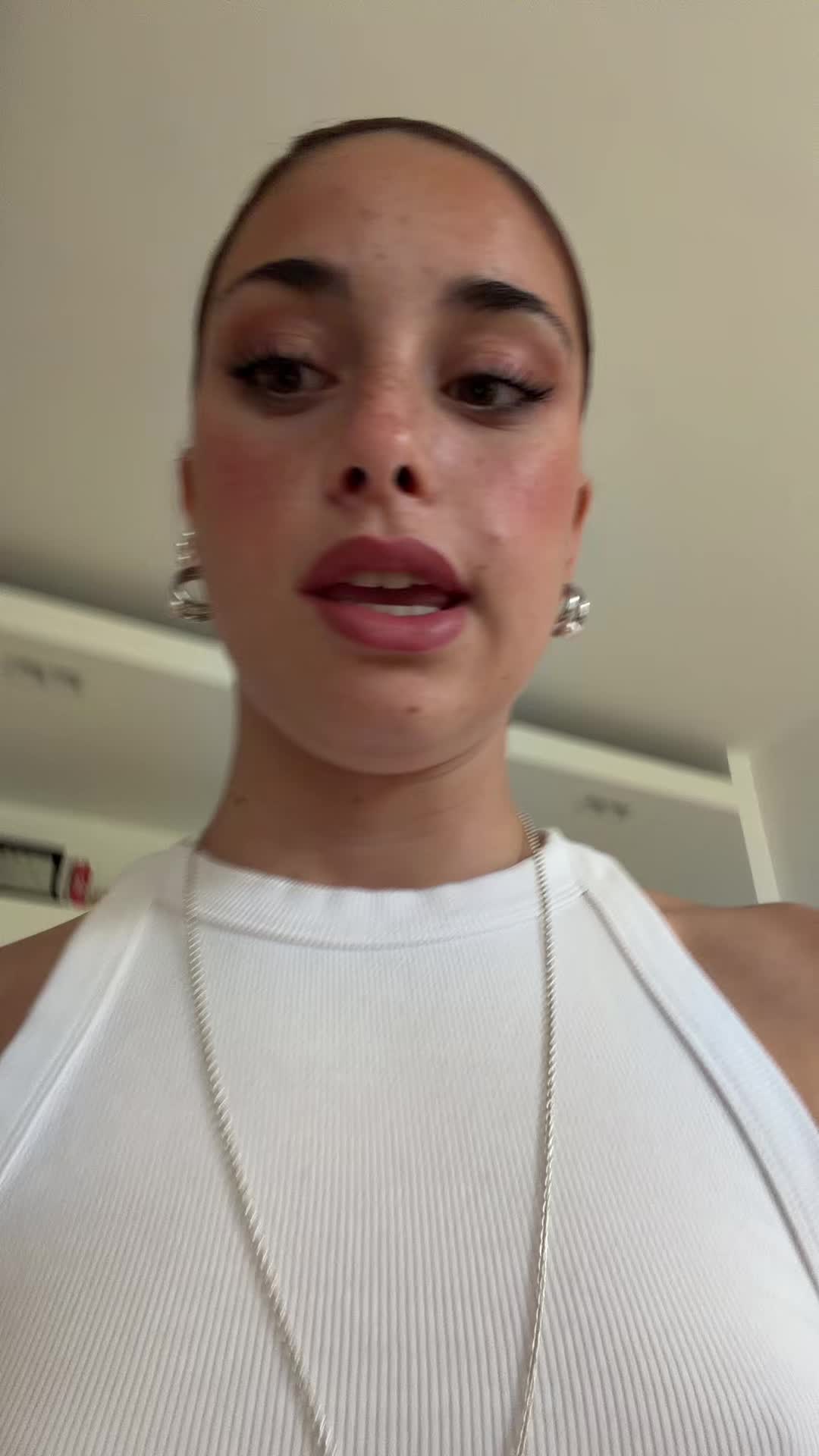 @Iris