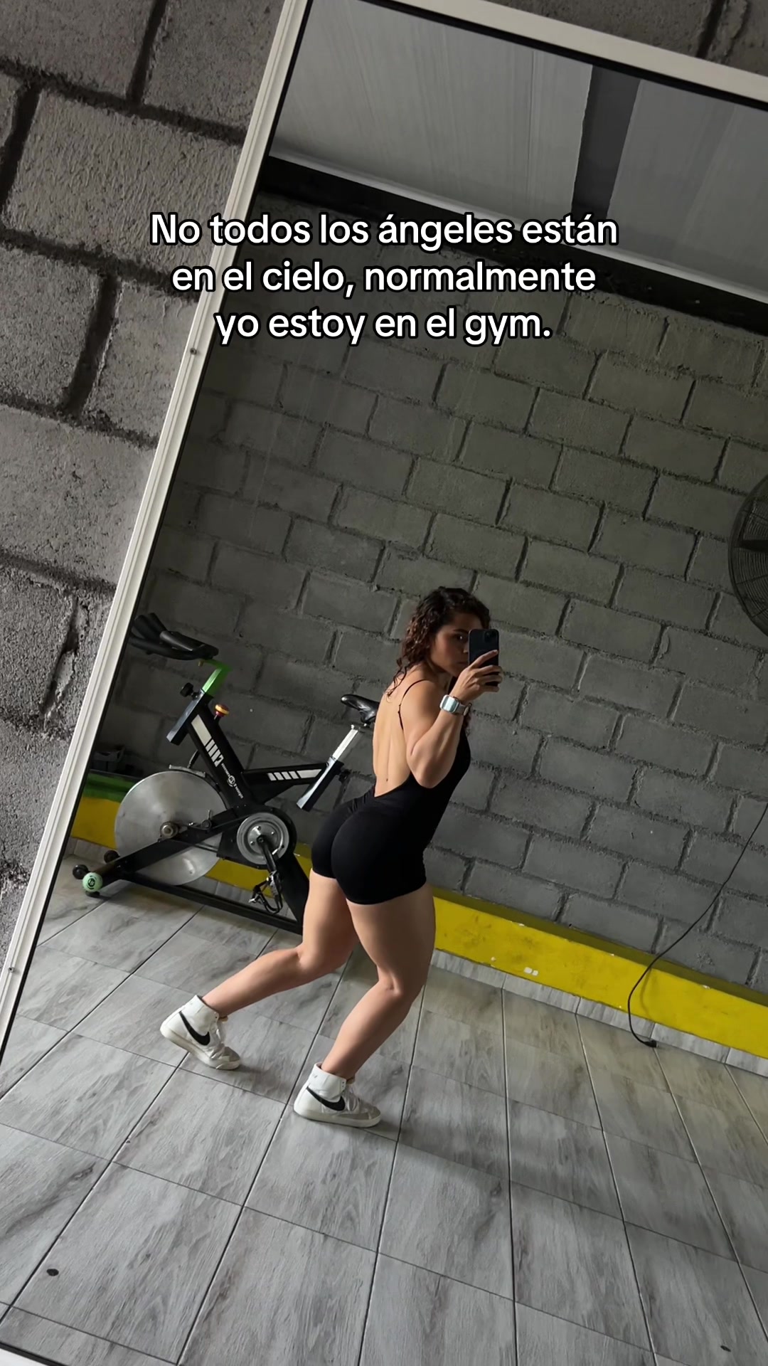 @Lau ✨