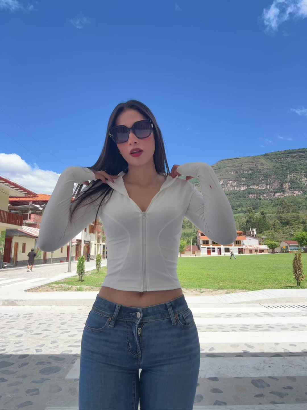 @Vanessa Lozano