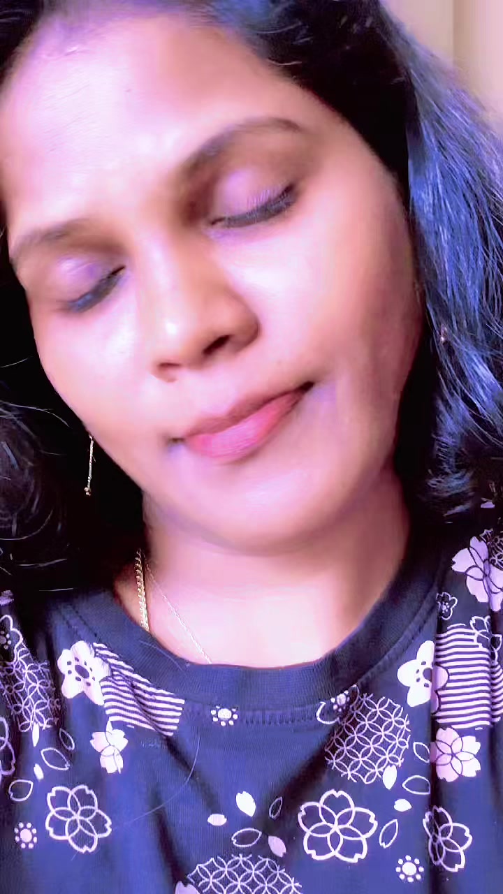 @GaYaThRI❤️ MaNiKAnDaN ❤️🇨🇦☃️
