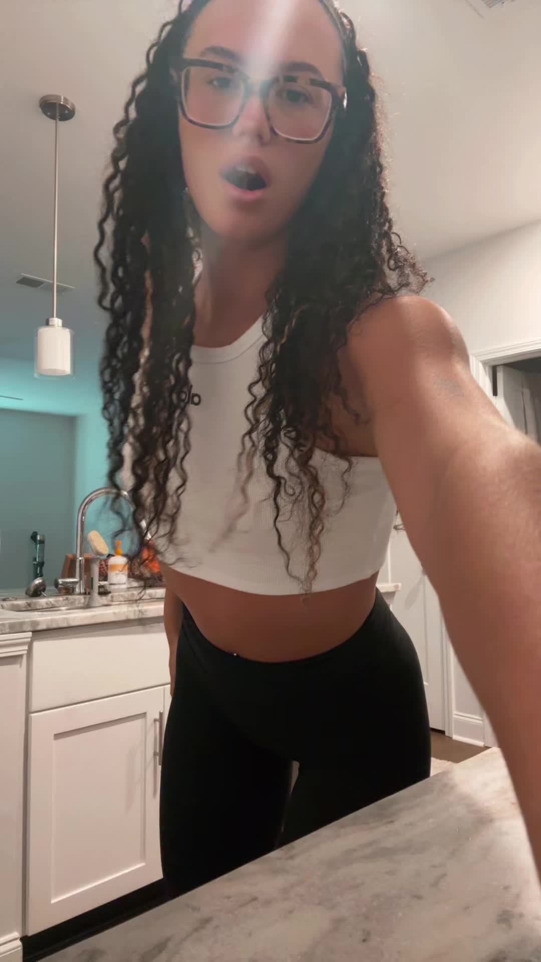 @lys.gregory