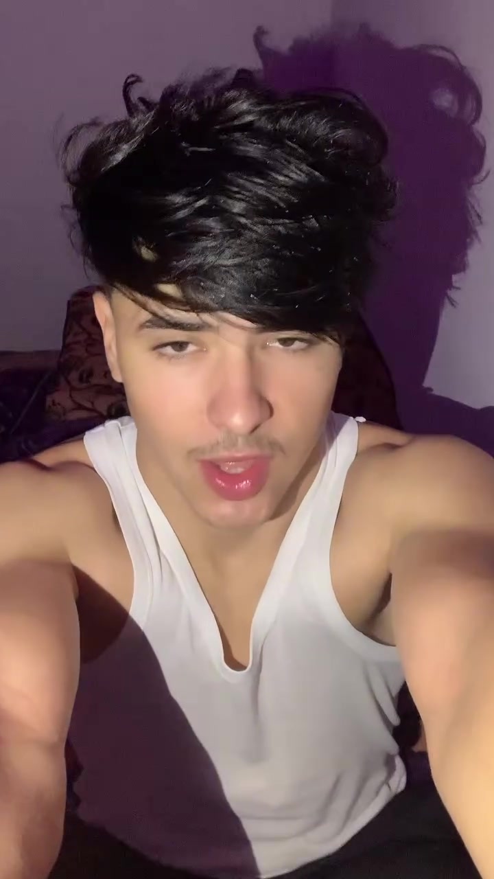 @😍العنابي_23🍯
