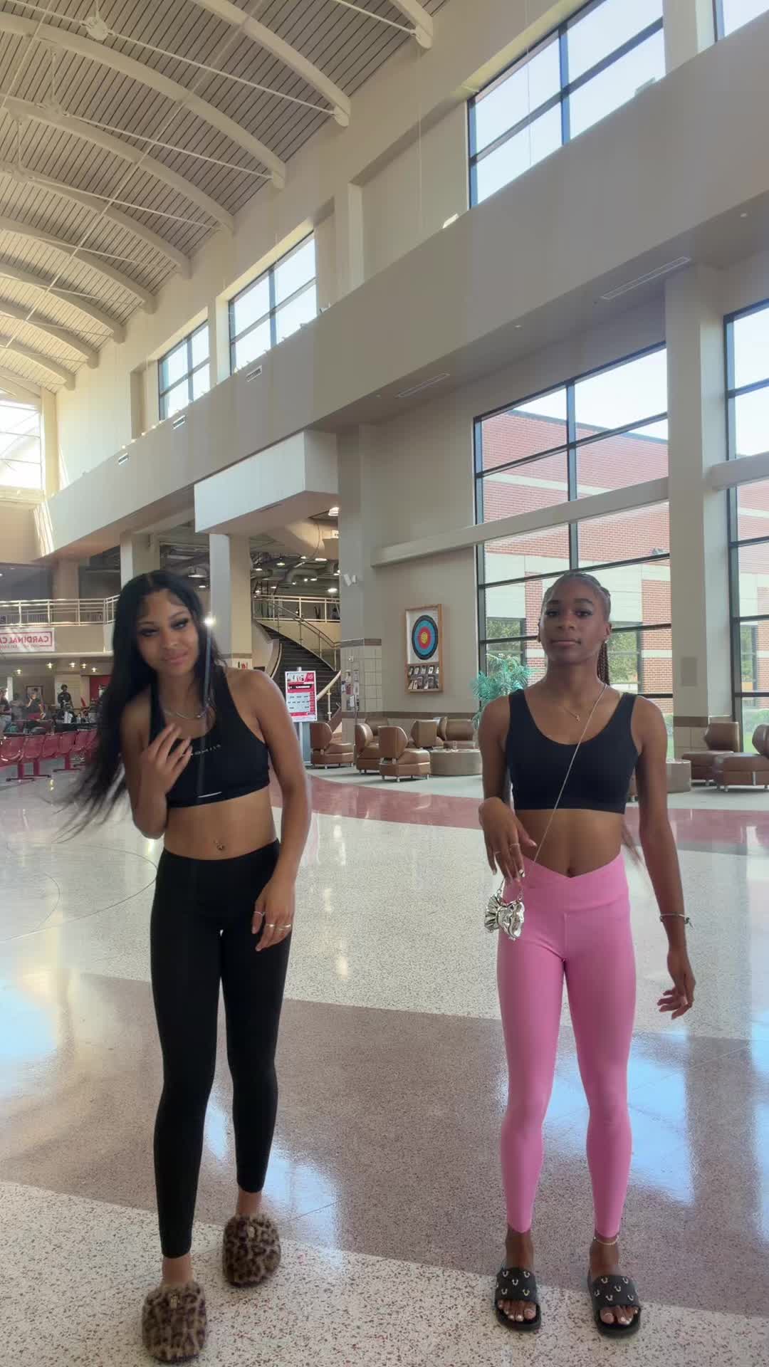 @Vivvy🪻