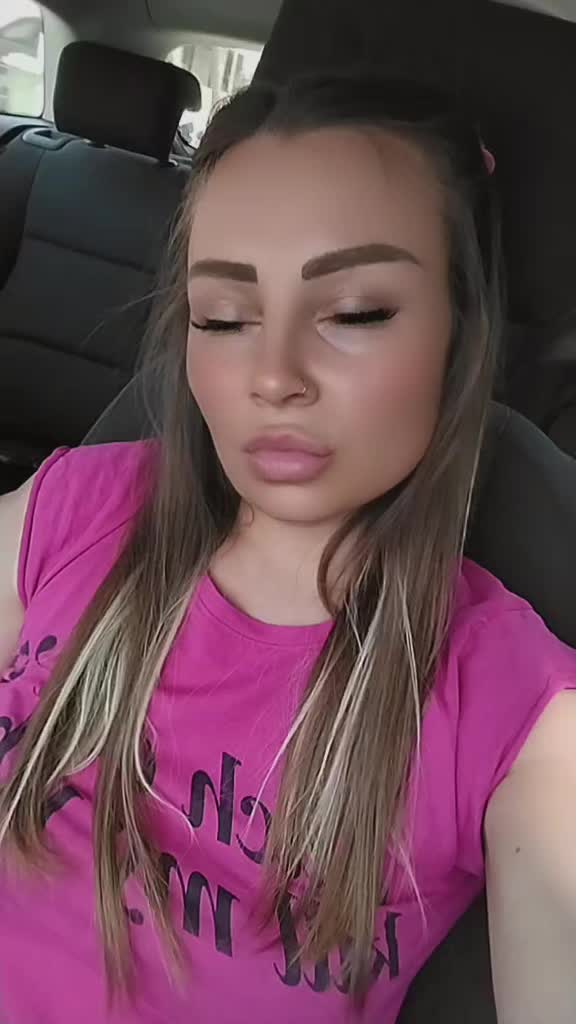 @Saki👸🇲🇰
