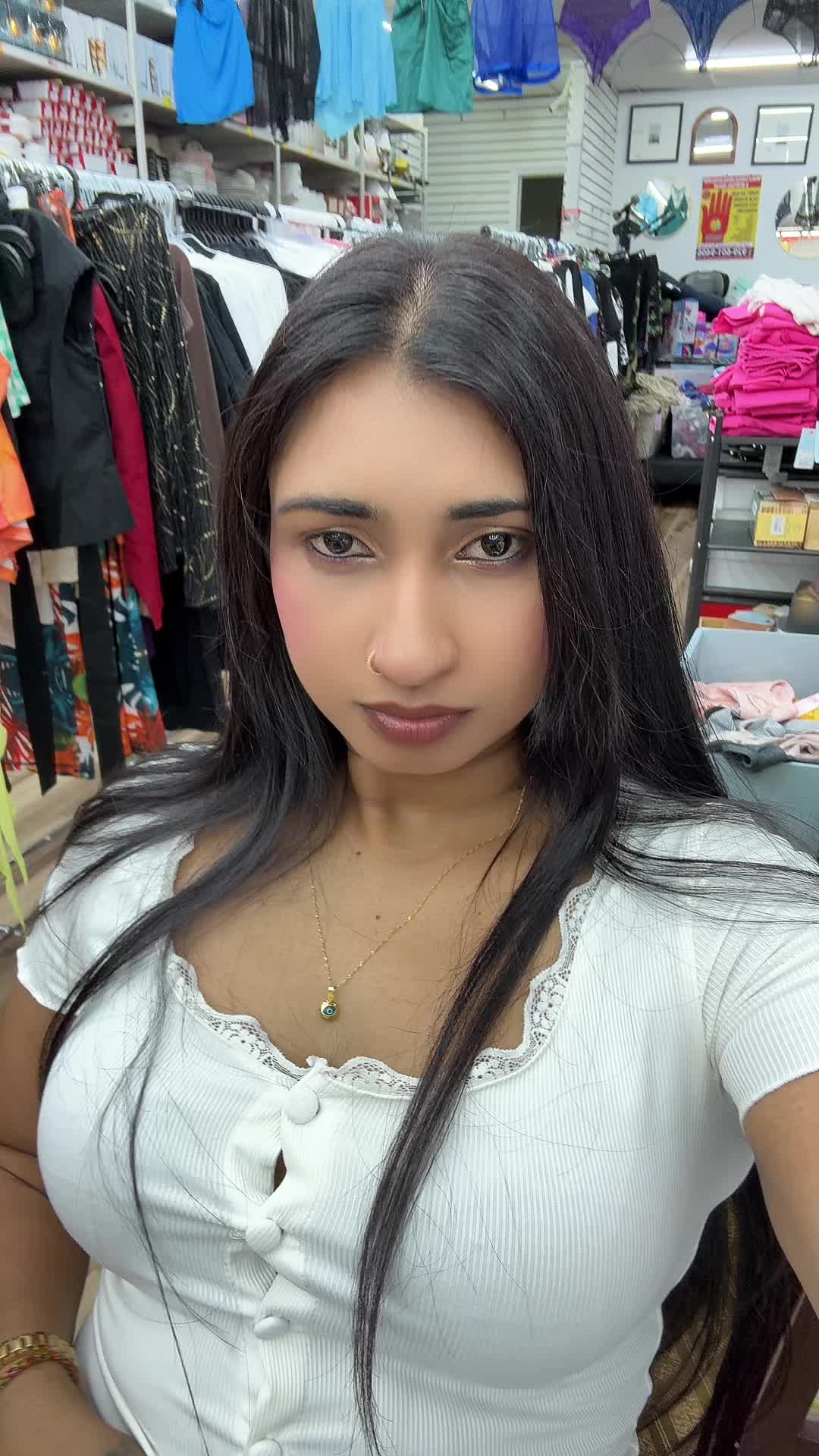 @Priya ✨🧿