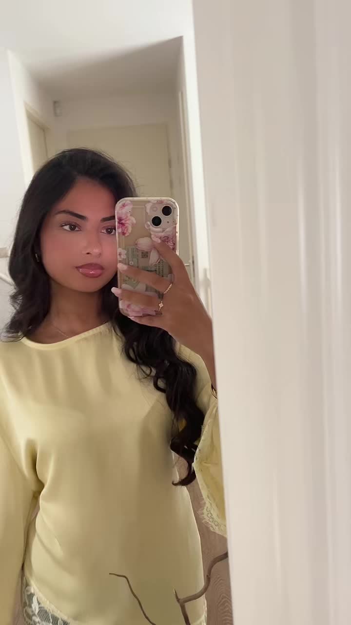 @𝐳𝐚𝐫𝐚 𝐧𝐨𝐨𝐫 𝐥𝐚𝐲𝐥𝐚
