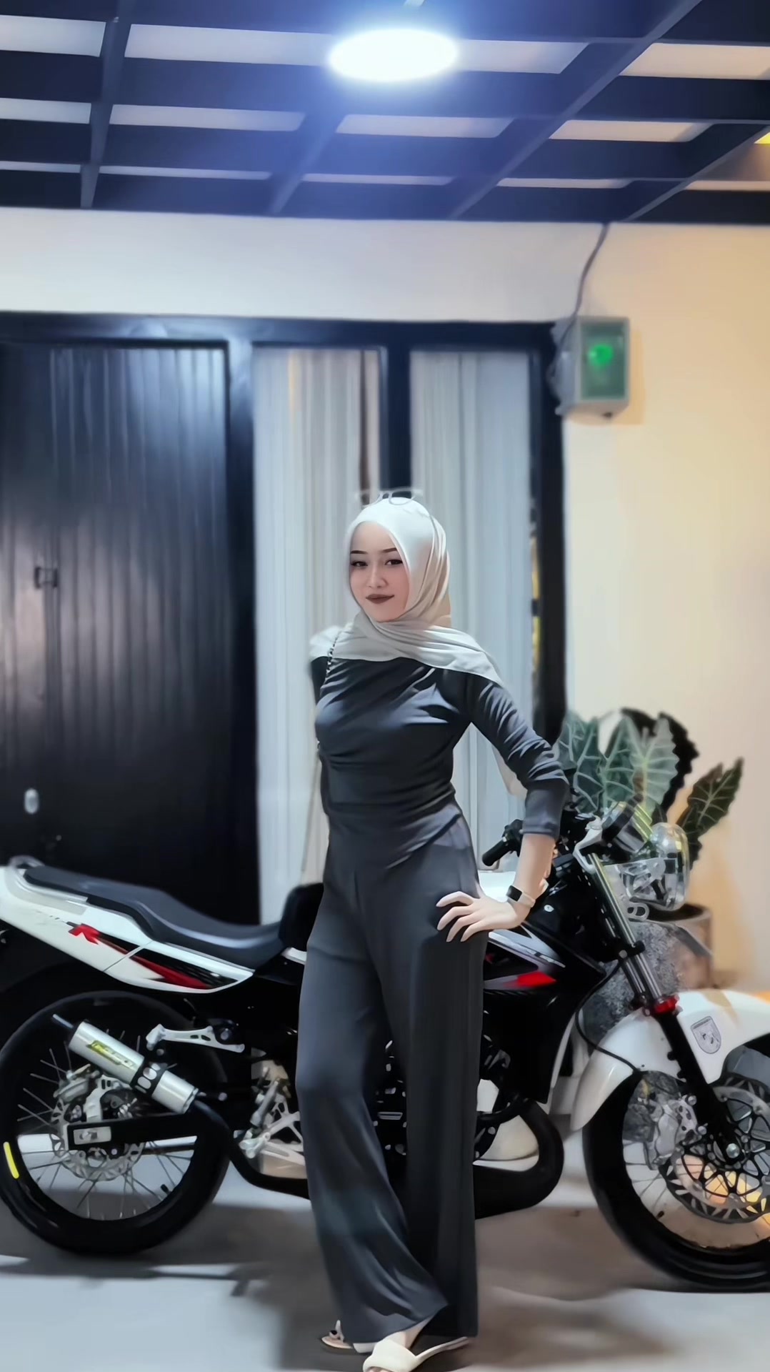 @hani.n