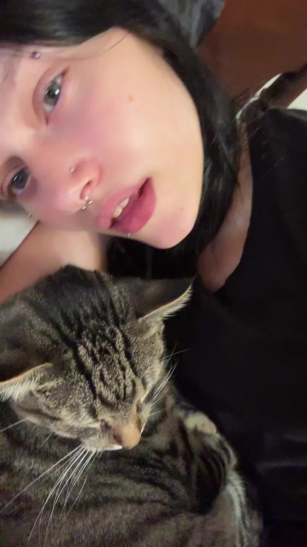 @globymonster