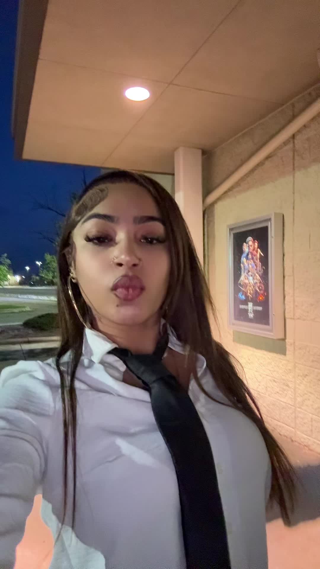 @lili 🤘🏽