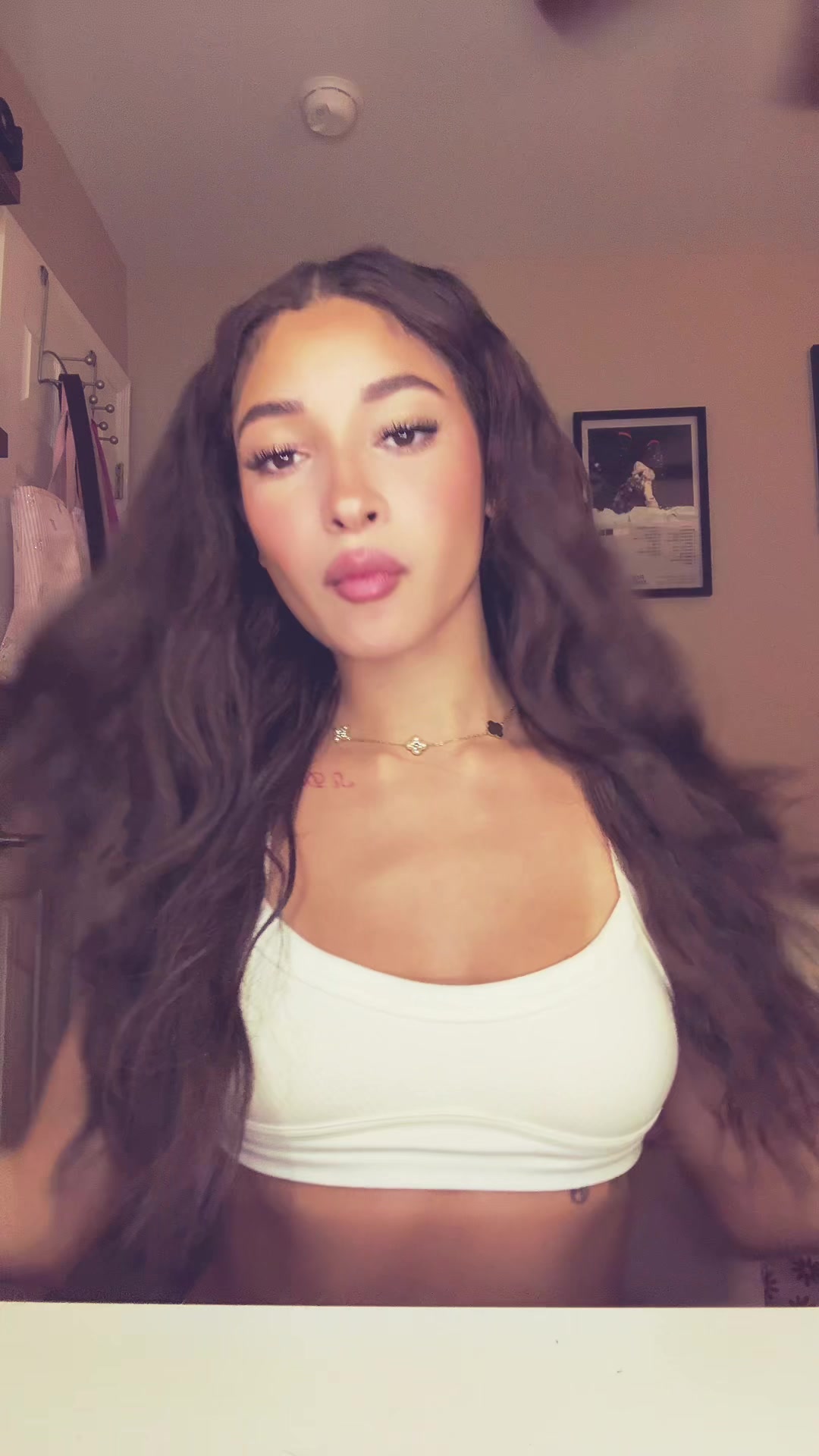 @aravely_