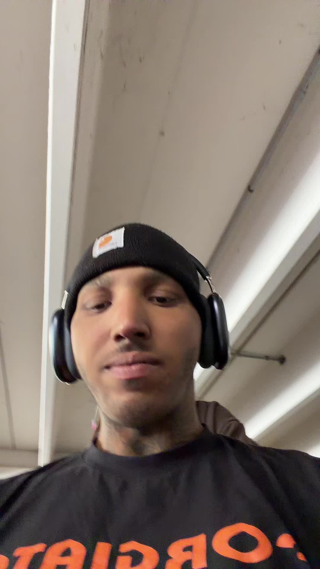 @Marcel🦈