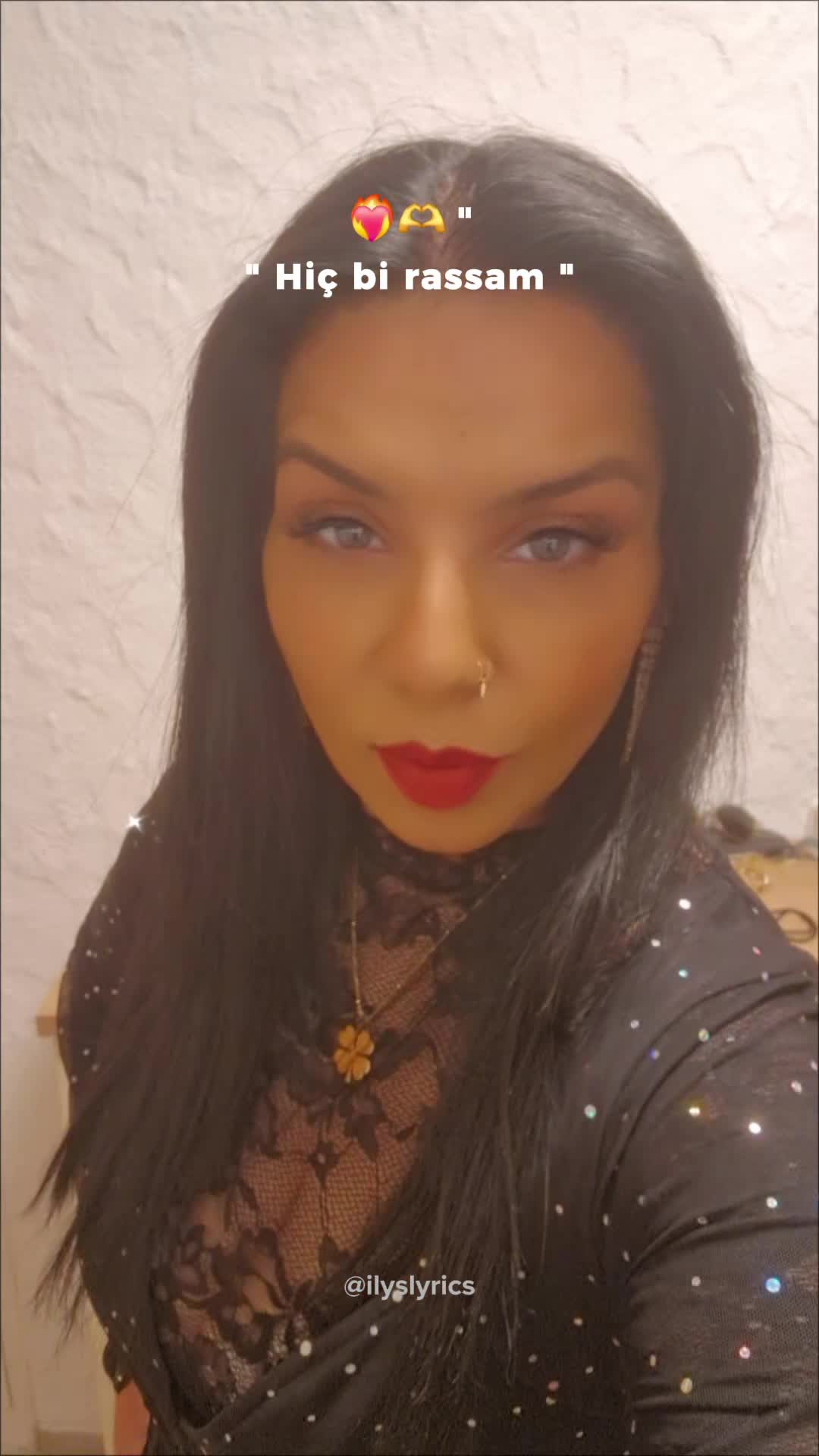 @Esmer Krali&ccedil;e 🧿 👑