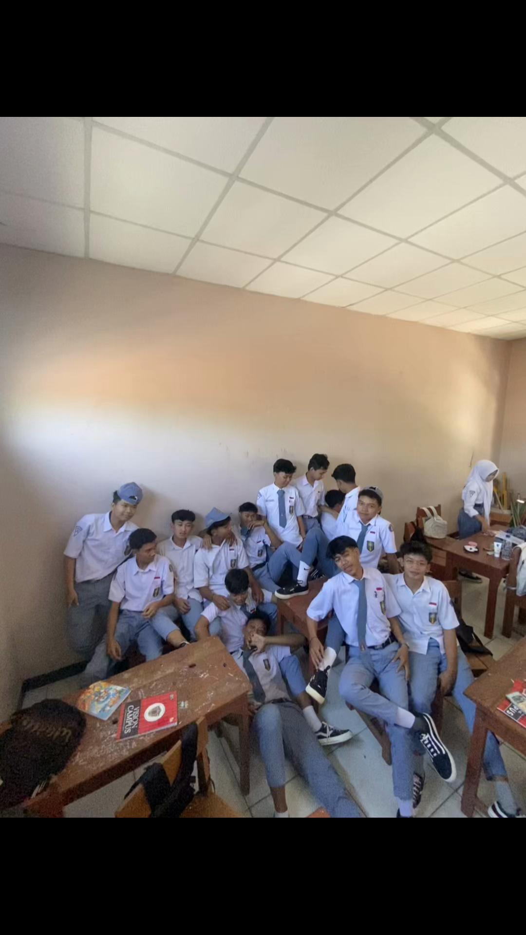 @12 4 SMAMUTO