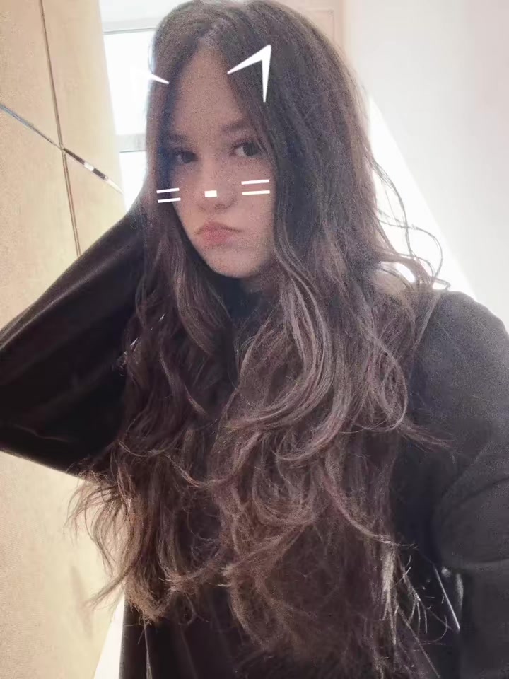 @vikkitwqq