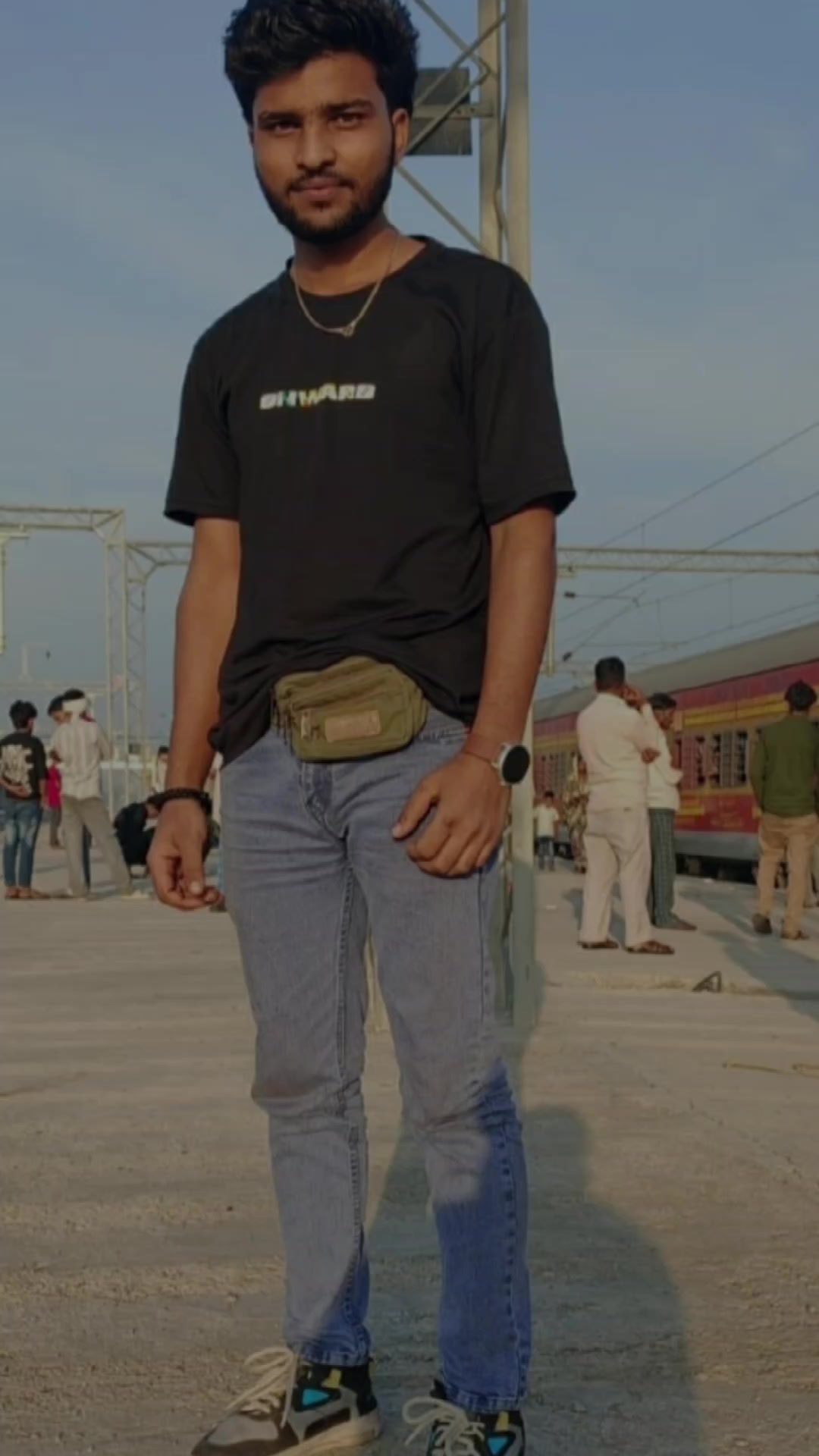 @Ra..HuL🥷