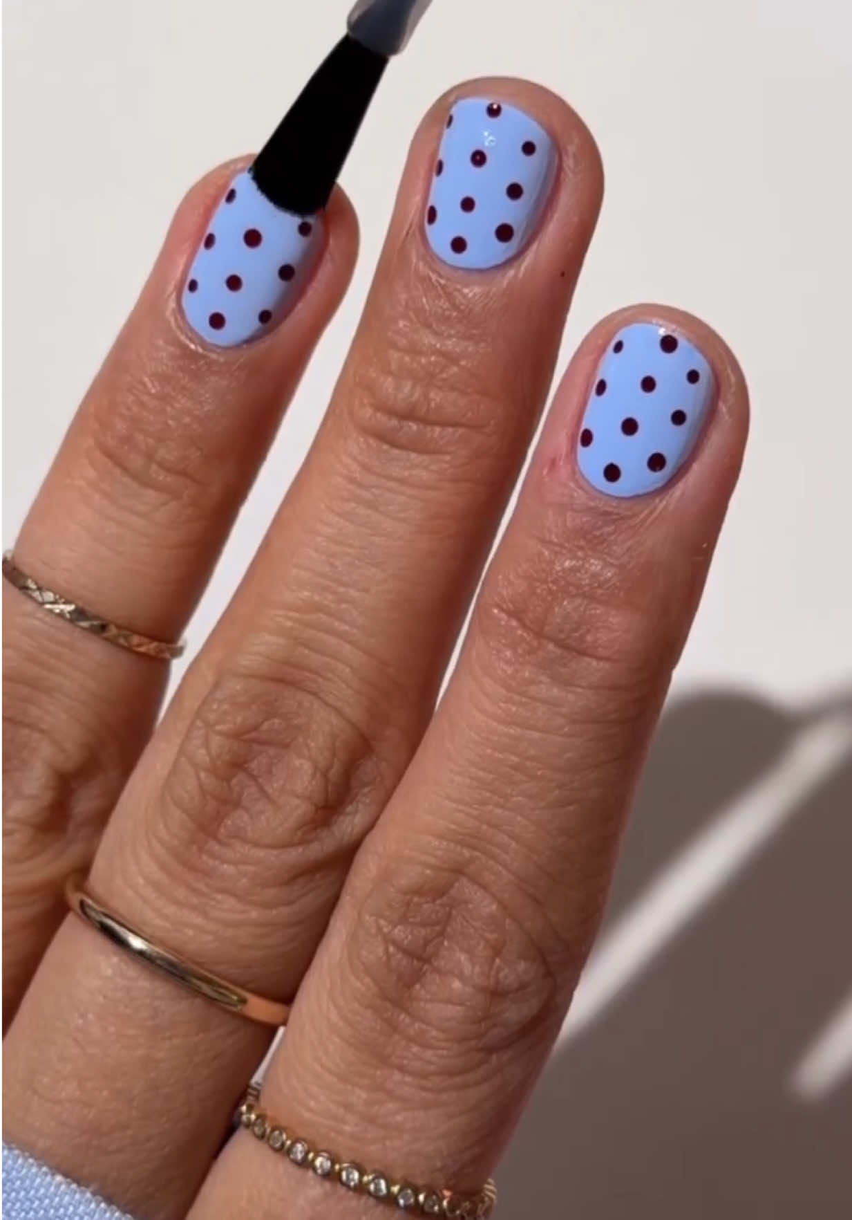 @essie
