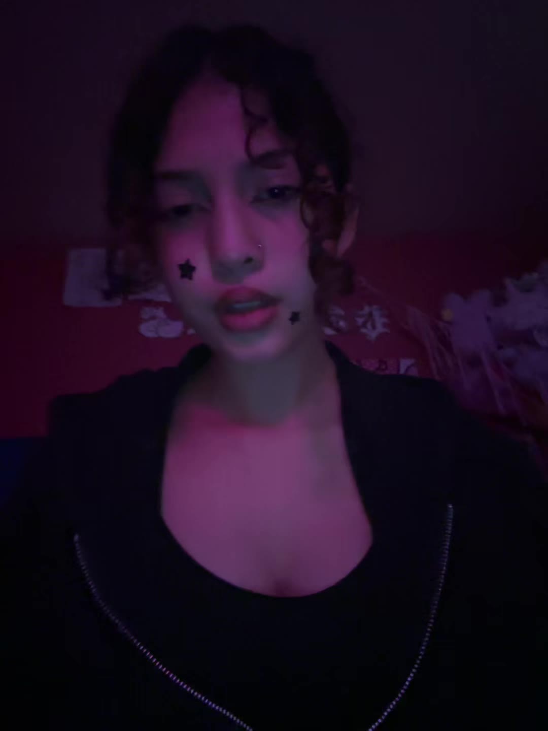 @️ 👩🏻🦱