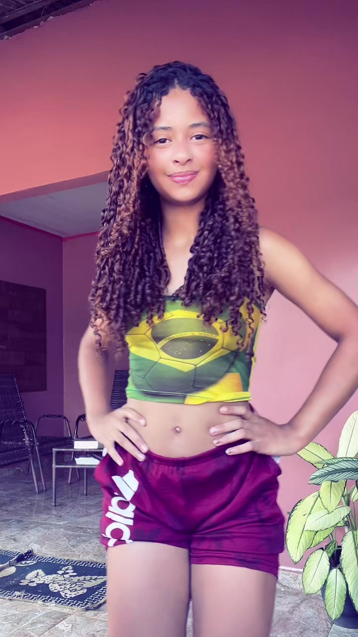 @yasneiff