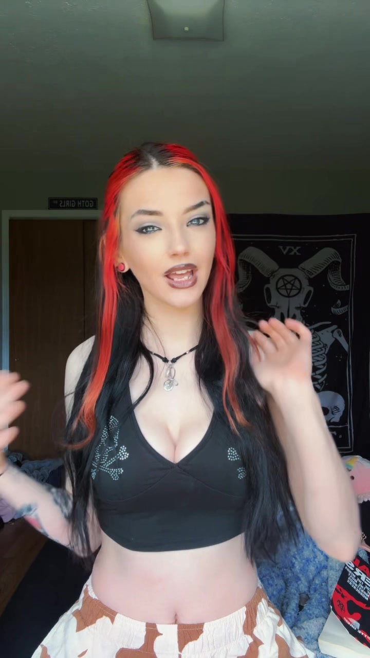 @❦