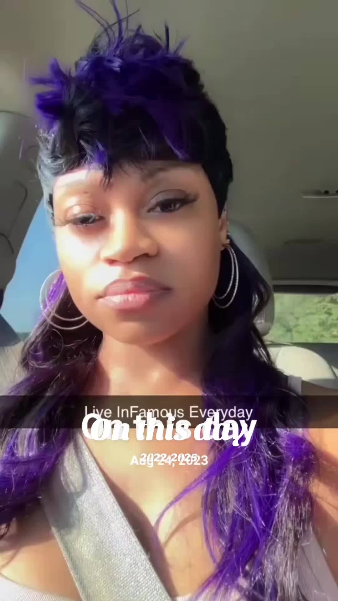 @liveinfamouseveryday