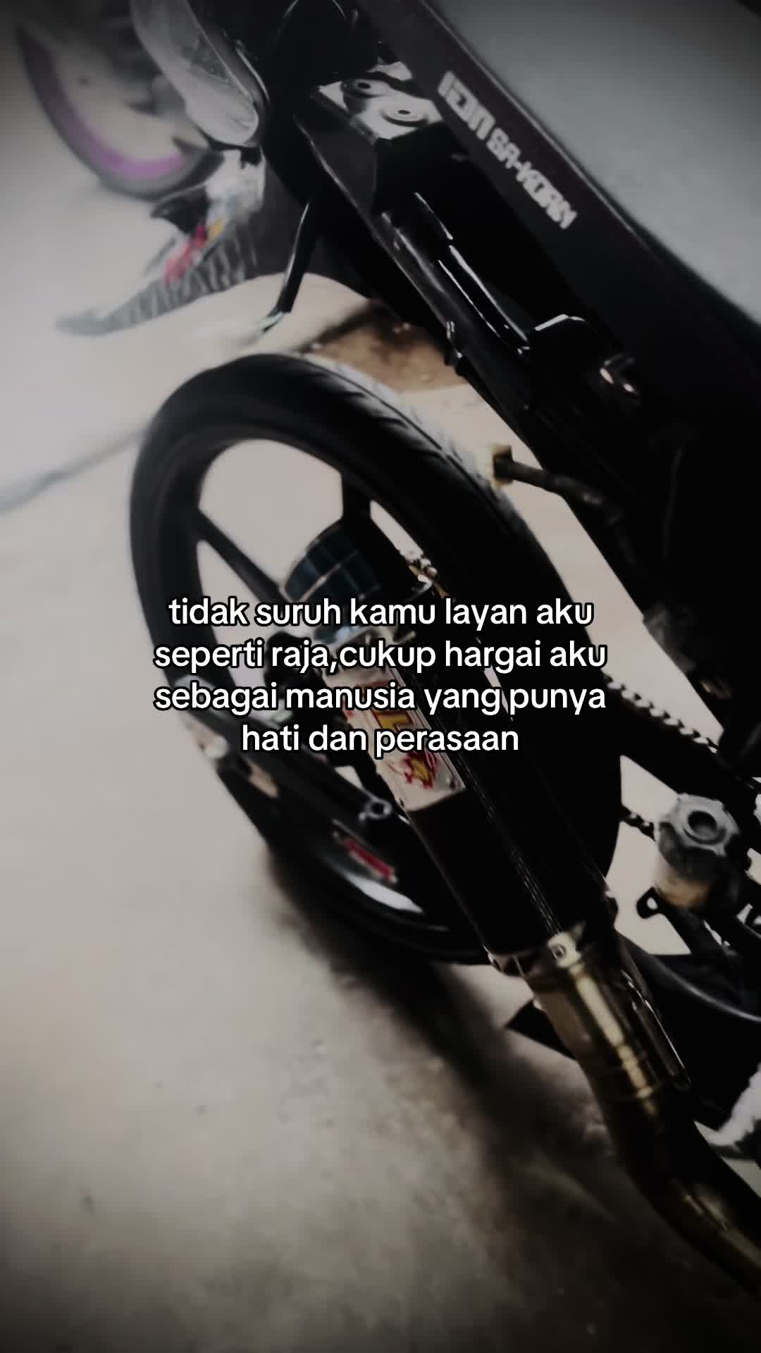 @+011