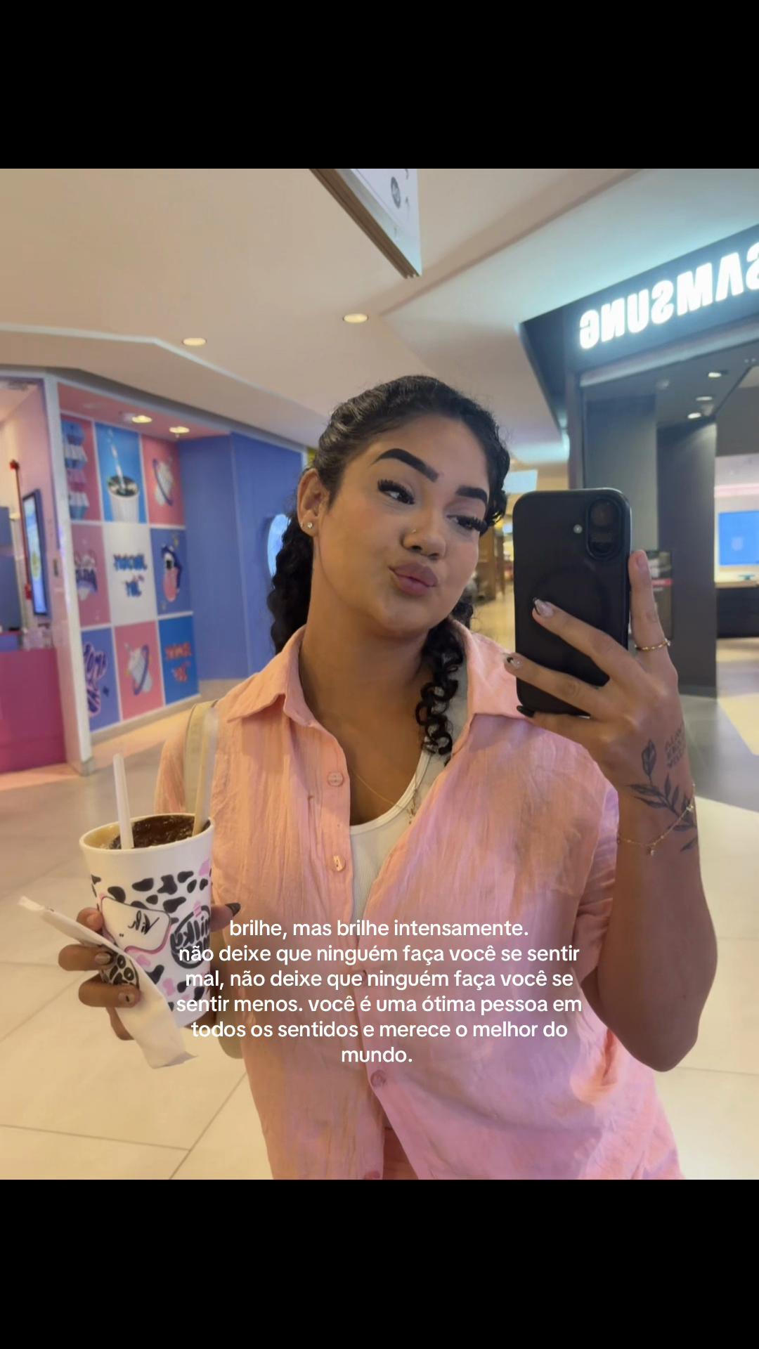 @Laila Vitória