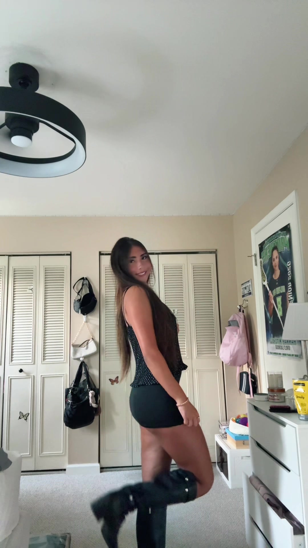 @naomi
