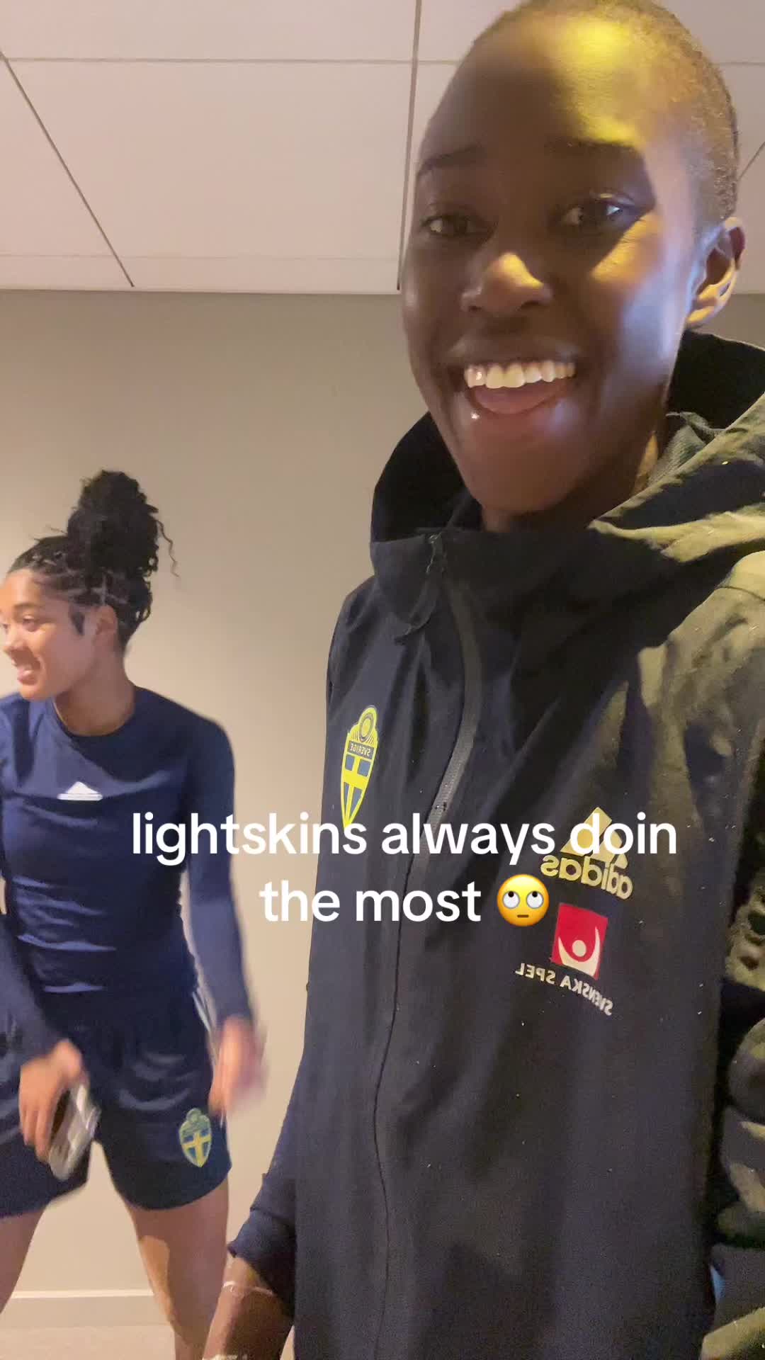 @angelmukasa_