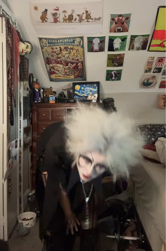 @dollygoth666