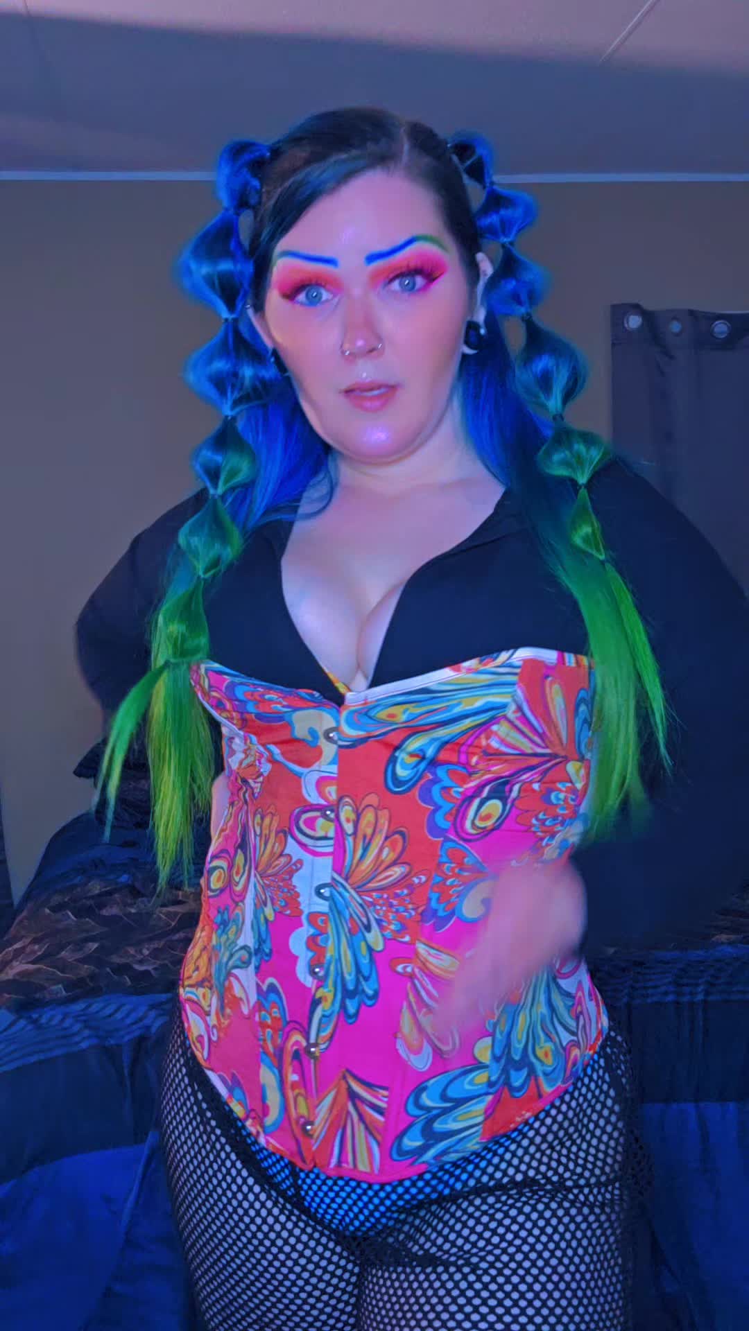 @Redneckbarbie_420
