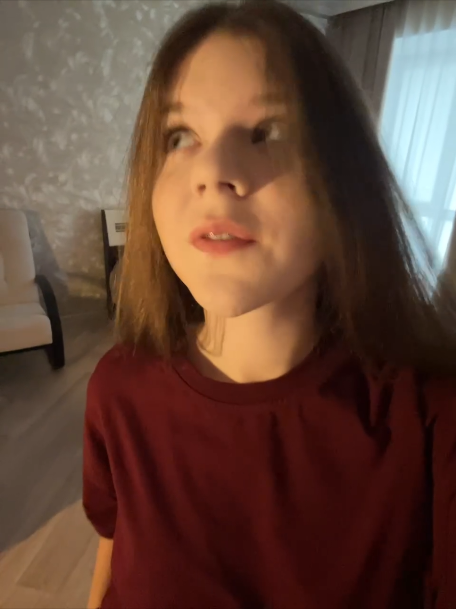 @Сашкк