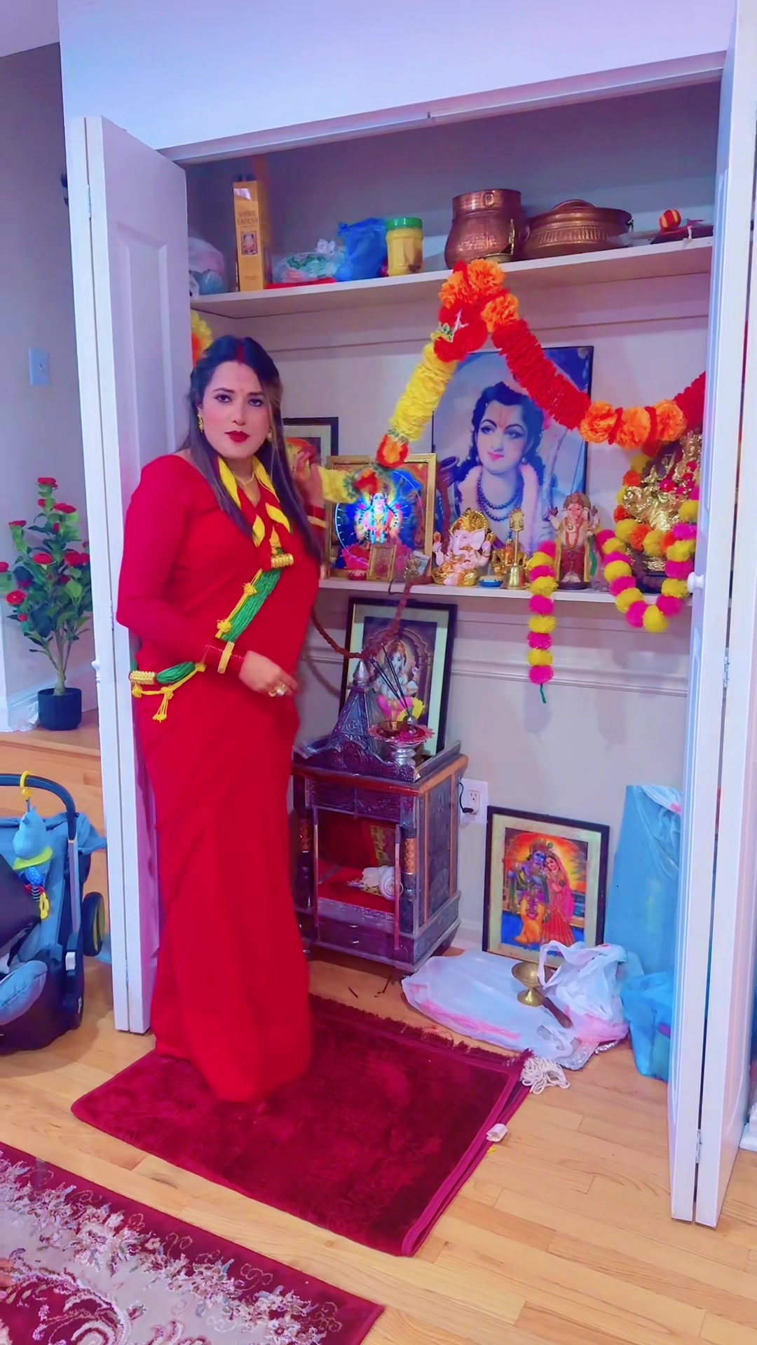 @🧚♀️Sumi Sharma🧚♀️