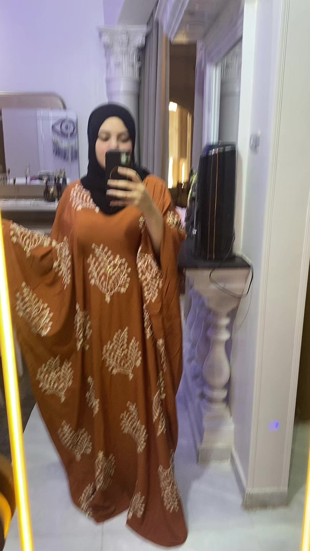@منونه عروسه البحر……🧜🏼♀️🌊✨