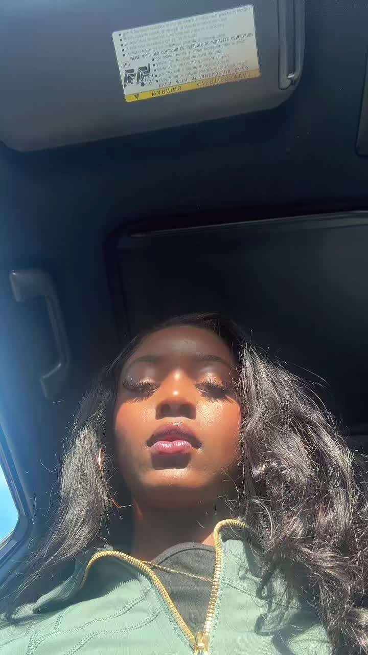 @omgilovelaiberry