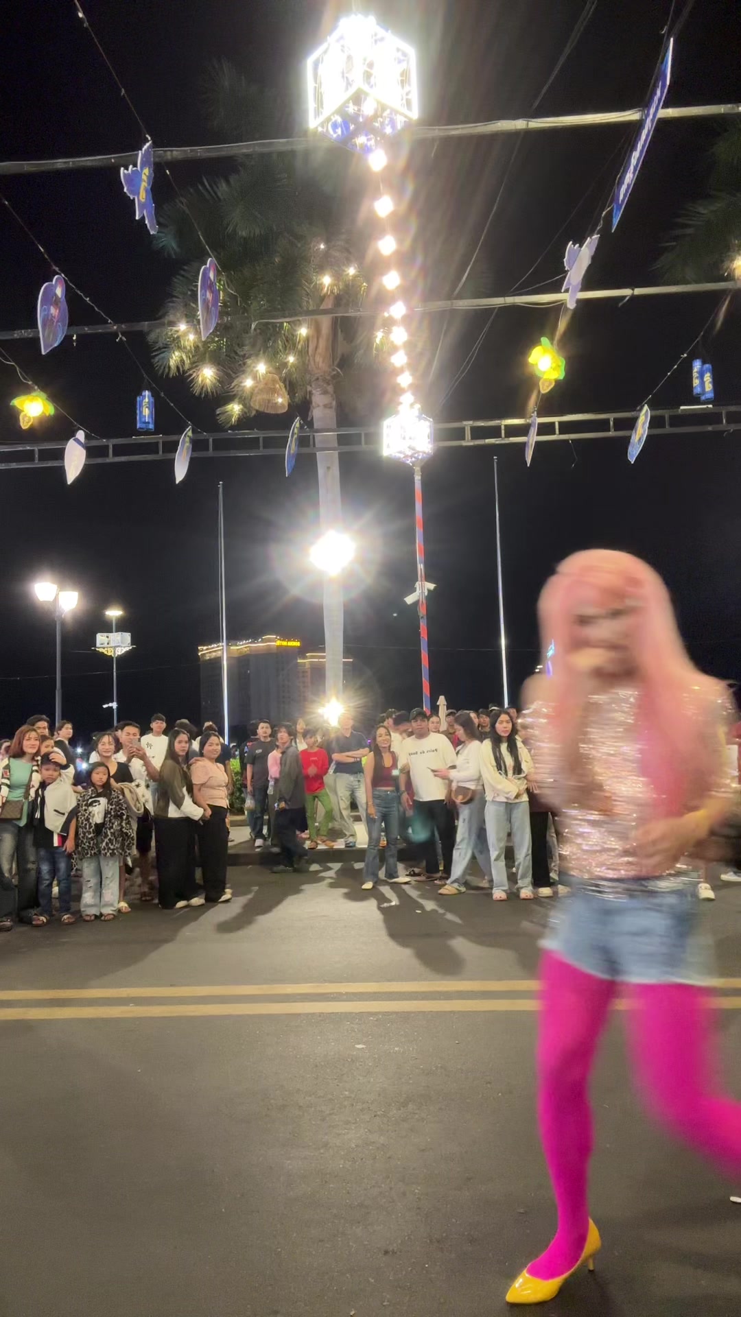 @Ella๐ฆ
