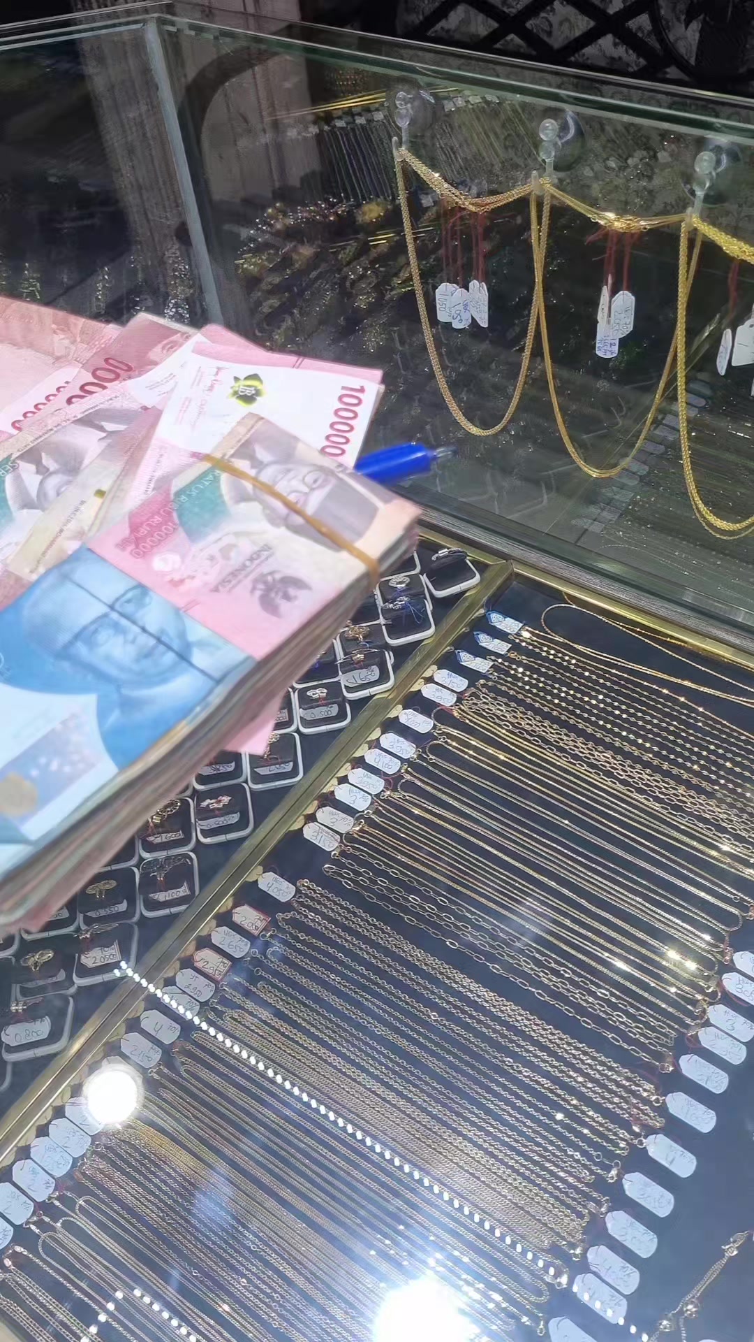 @Toko Perhiasan Karang Mas 2