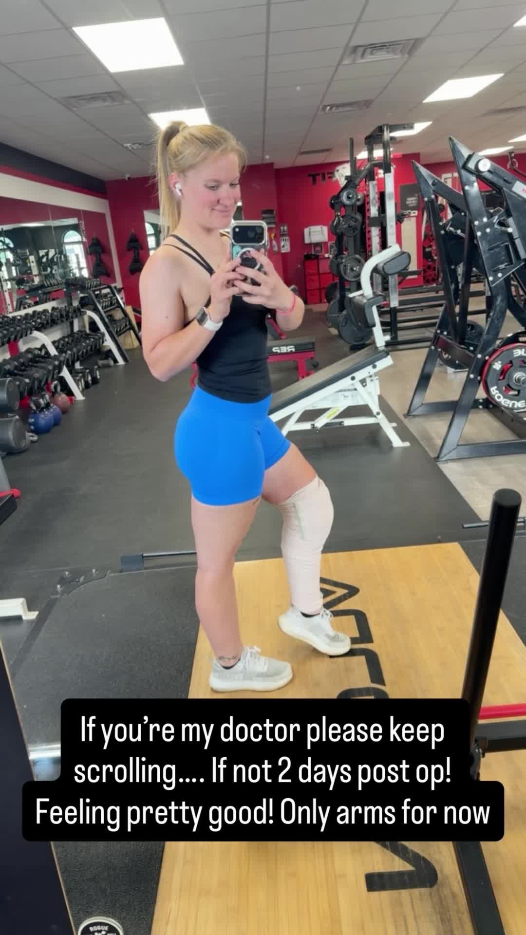@Melanie ✝️  // NPC NQ BIKINI
