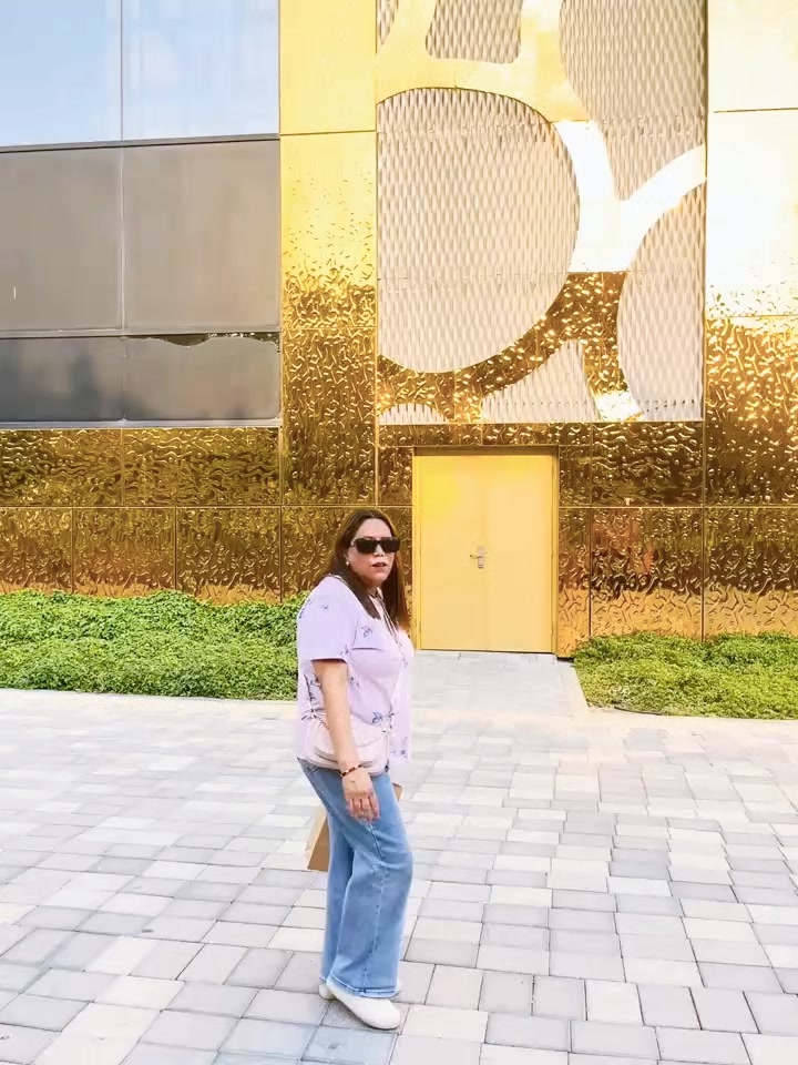 @पारु खड्का🇳🇵🇳🇵