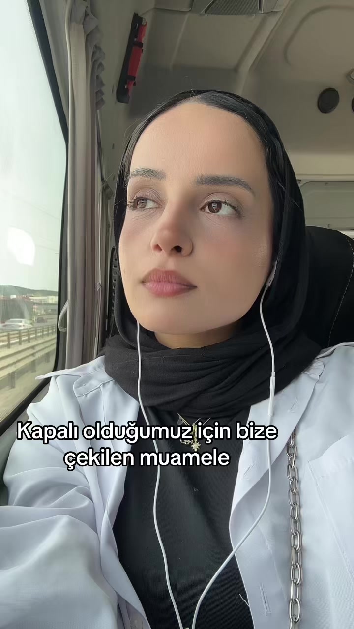 @Yussii